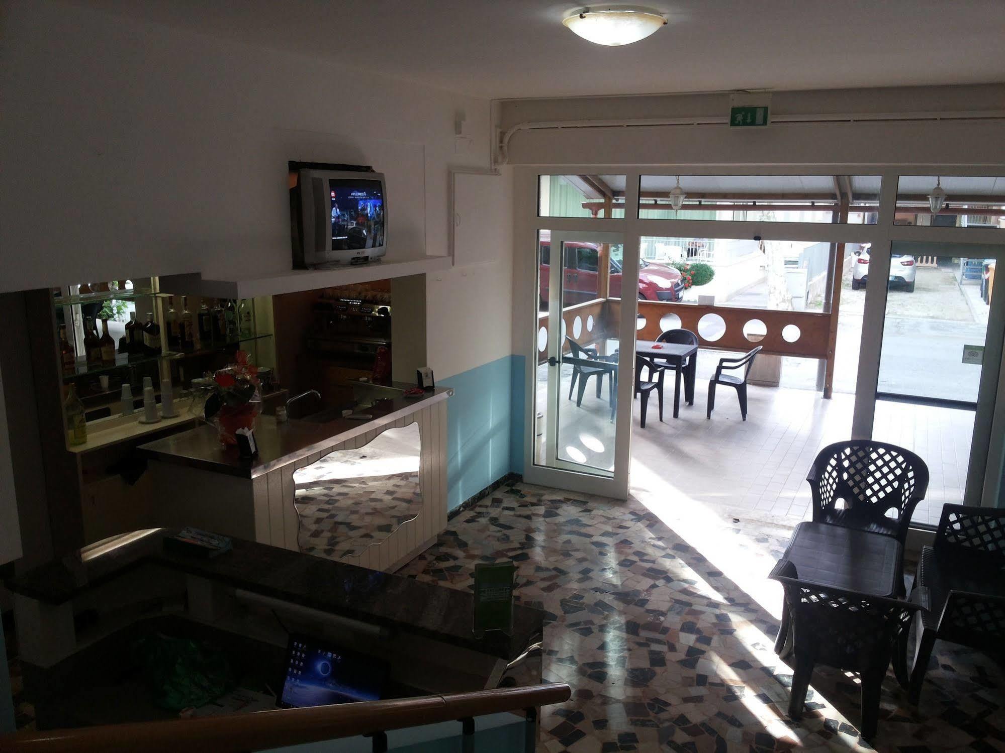 Hotel Rebola Rimini Exterior photo